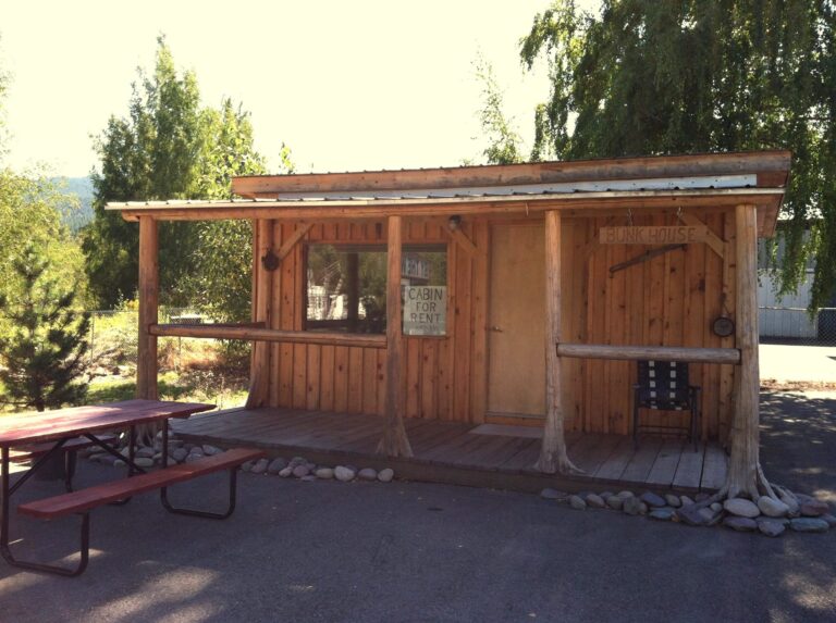 326749 285898188195473 340235217 o 768x573