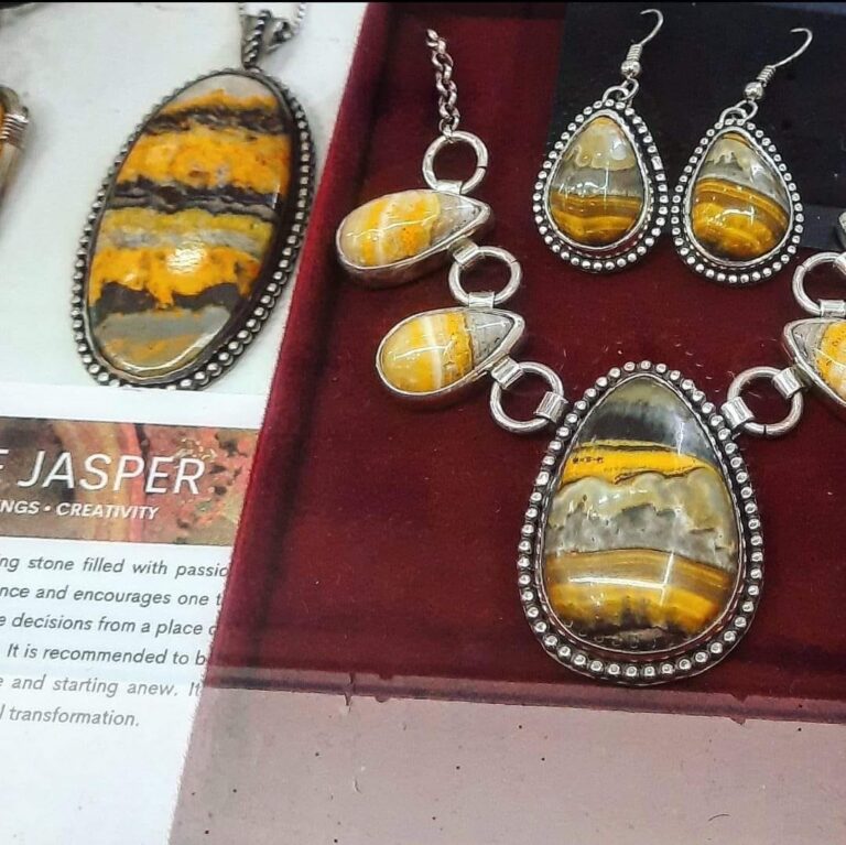 412291350 1251199045822600 3819352583221672212 njgems 768x767