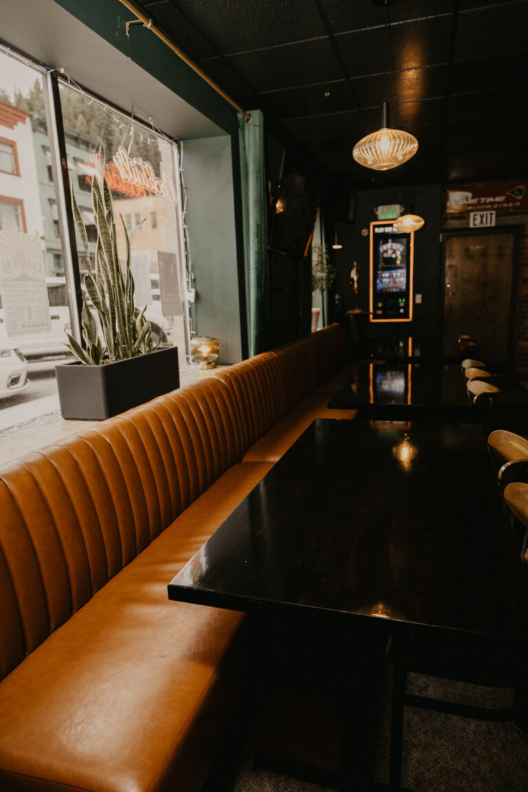 625643340 1496352065832229 6924753586293828452 n 768x1152